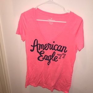 American Eagle neon pink t-shirt